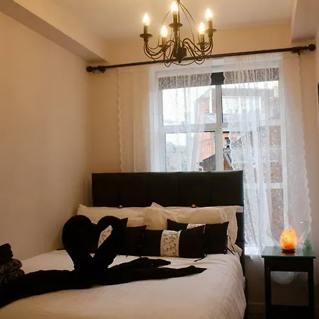 Elegant Modern 2 Bdrm Apt. Near Temple Bar ☘ Apartment Dublin