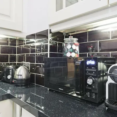 Elegant Modern 2 Bdrm Apt. Near Temple Bar ☘ Apartment Dublin