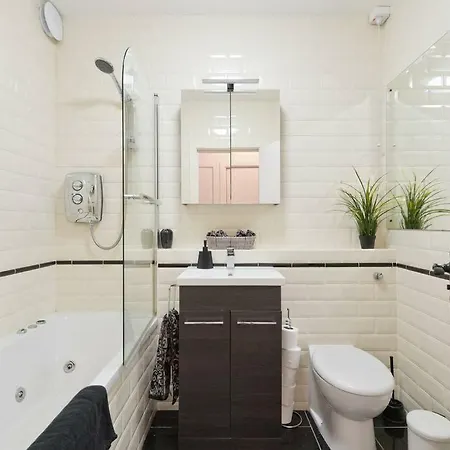 Elegant Modern 2 Bdrm Apt. Near Temple Bar ☘ Apartment *