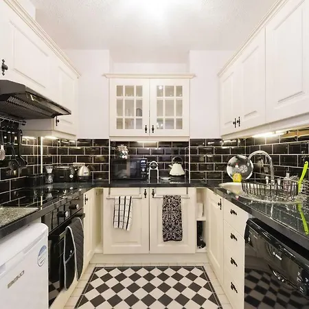Apartment Elegant Modern 2 Bdrm Apt. Near Temple Bar ☘ Dublin