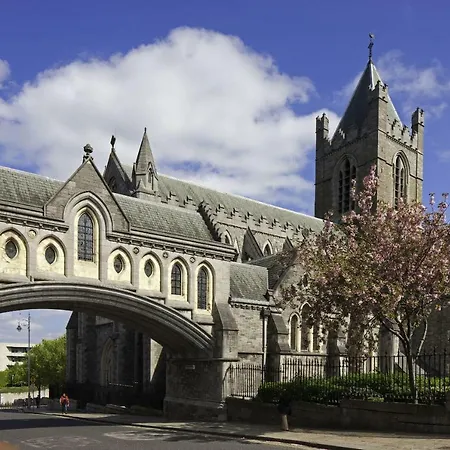 Elegant Modern 2 Bdrm Apt. Near Temple Bar ☘ Dublin